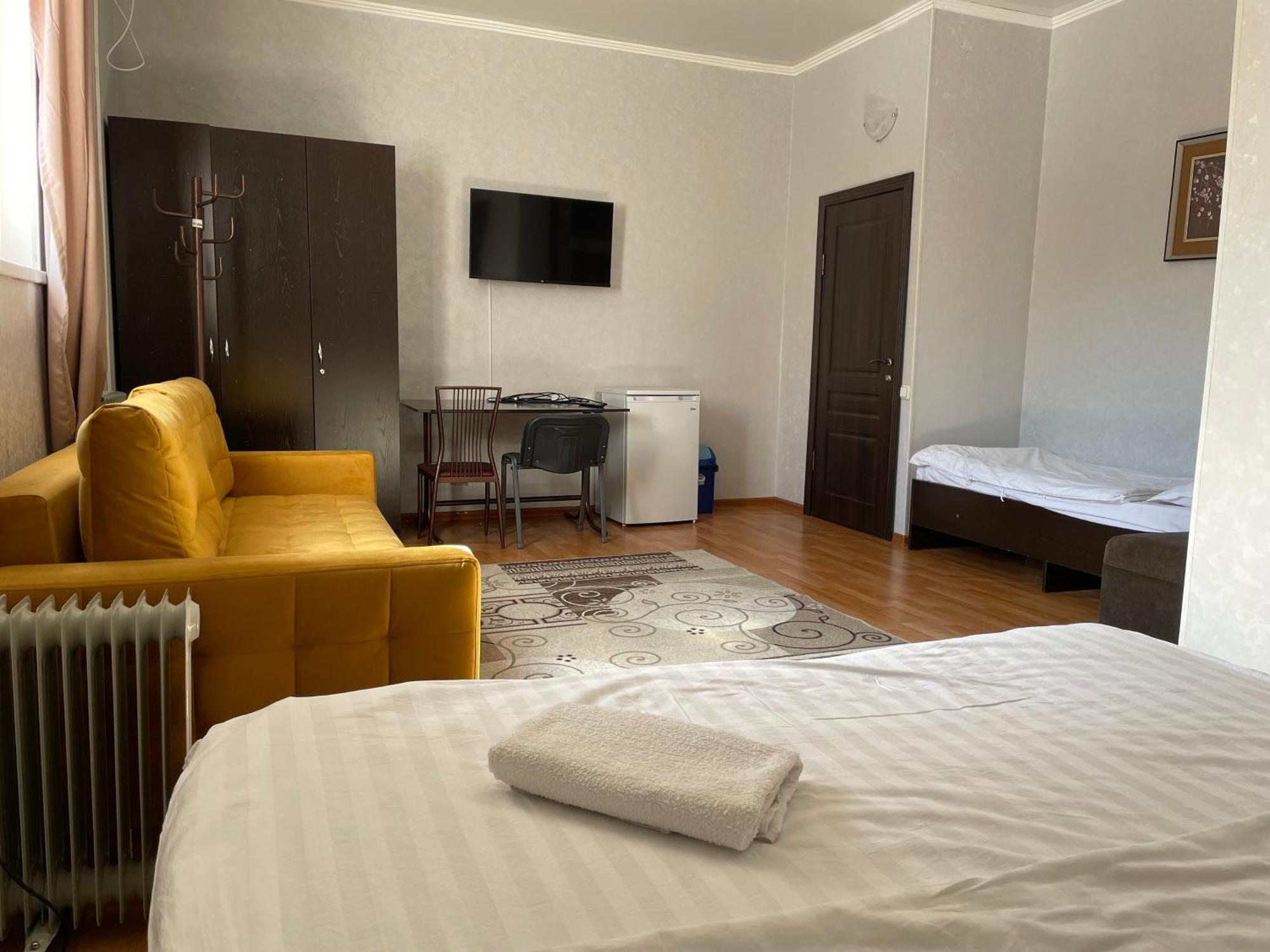 Auberge de jeunesse Fiveseasons à Almaty Extérieur photo