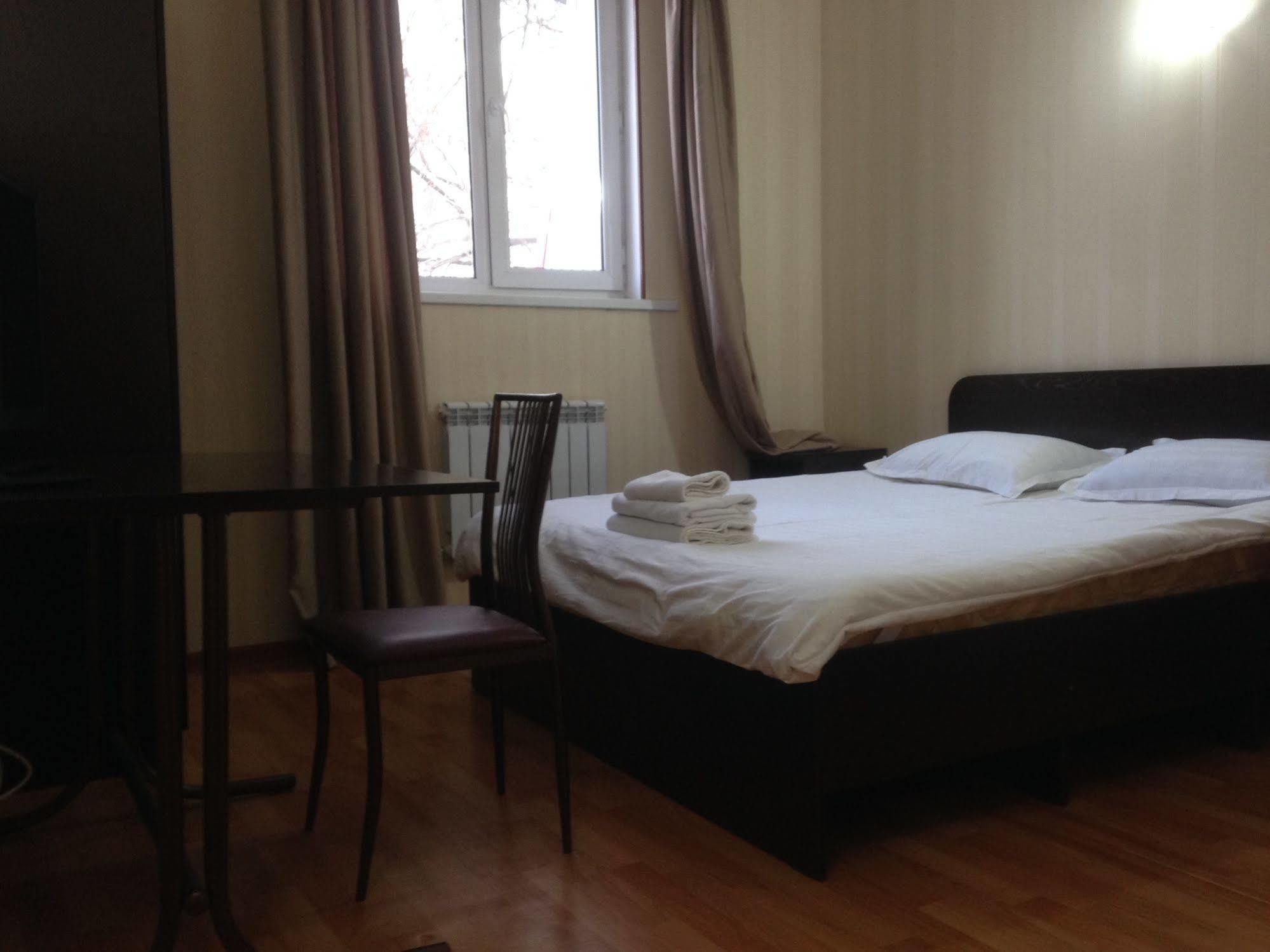 Auberge de jeunesse Fiveseasons à Almaty Extérieur photo
